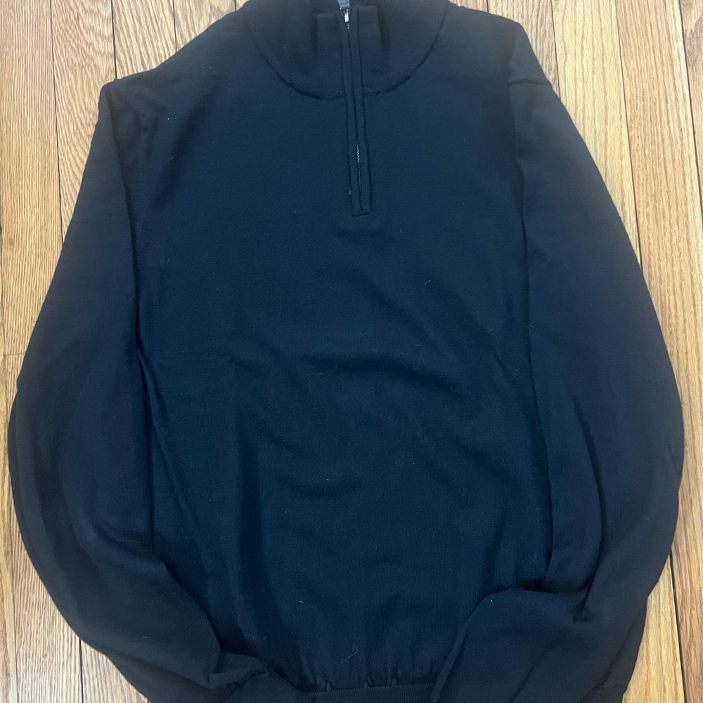 Bloomingdale’s Men’s Store Black Zip-Up Sweater Large